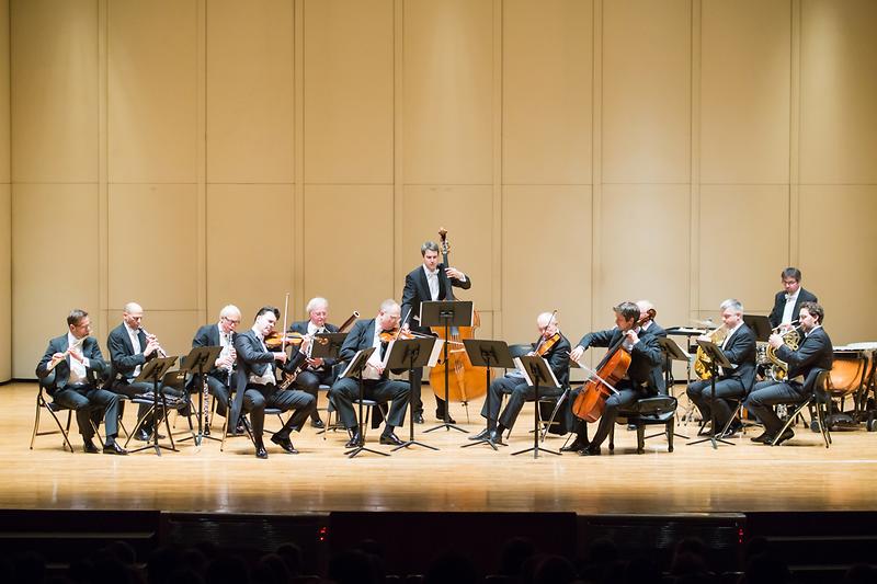 Young-1865.jpg 이미지