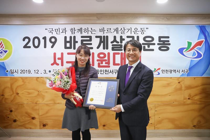 Young-1911.jpg 이미지