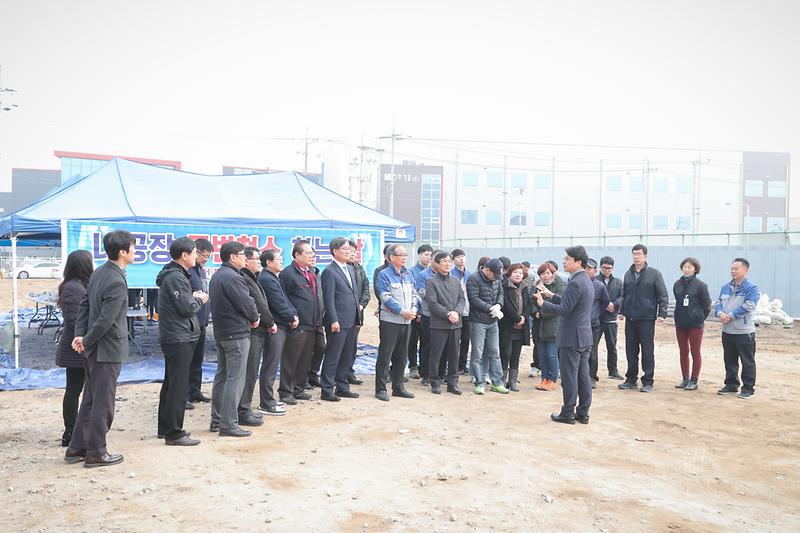 Young-1917.jpg 이미지