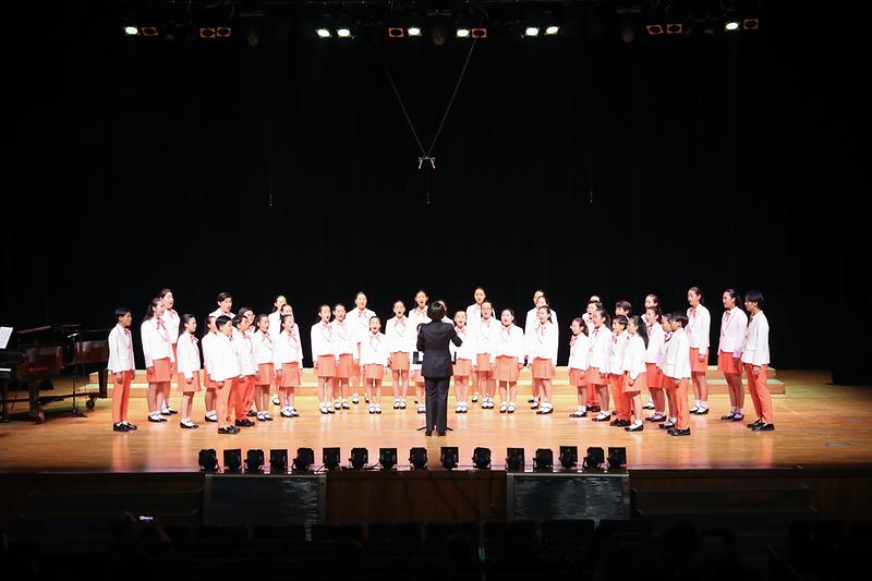 Young-1934.jpg 이미지