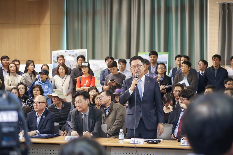 Young-1963.jpg 이미지