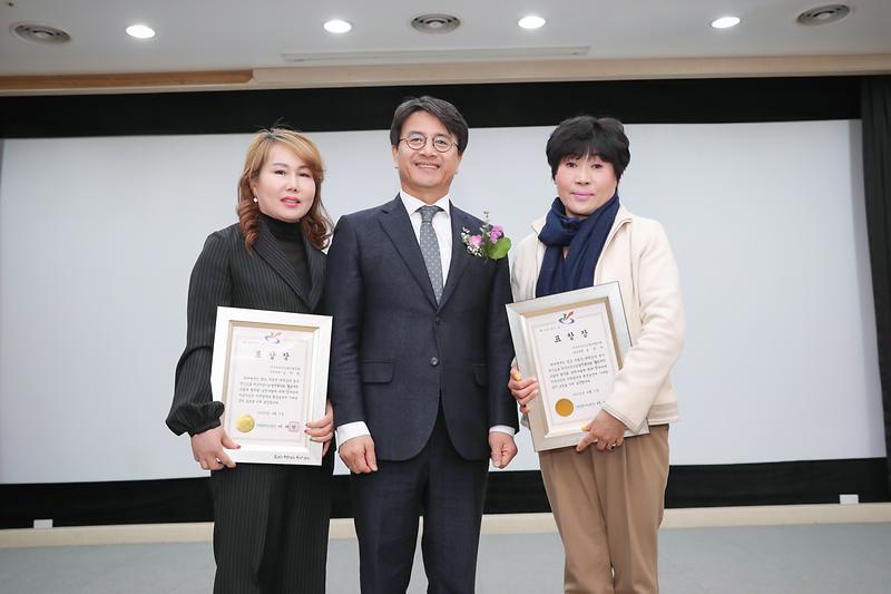 Young-1975.jpg 이미지