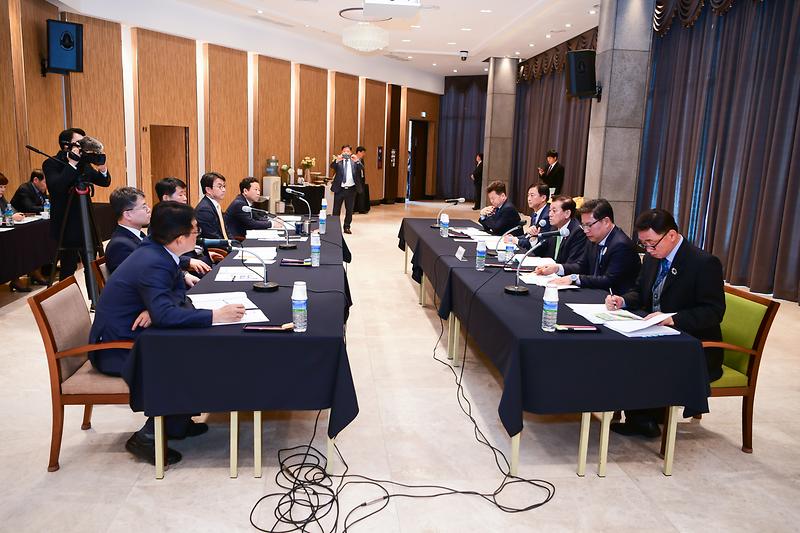 Young-2.jpg 이미지