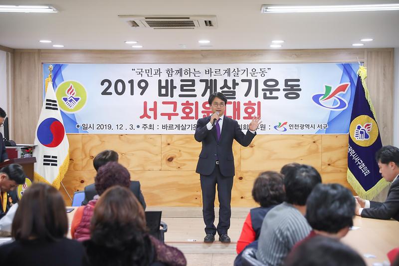 Young-2010.jpg 이미지