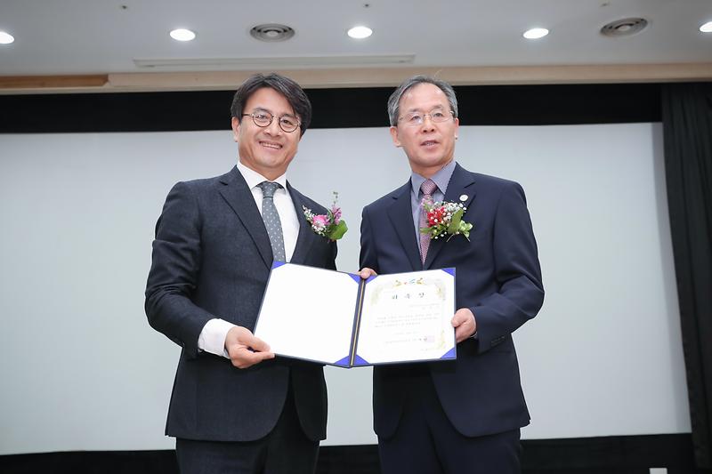 Young-2074.jpg 이미지