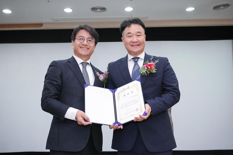 Young-2085.jpg 이미지