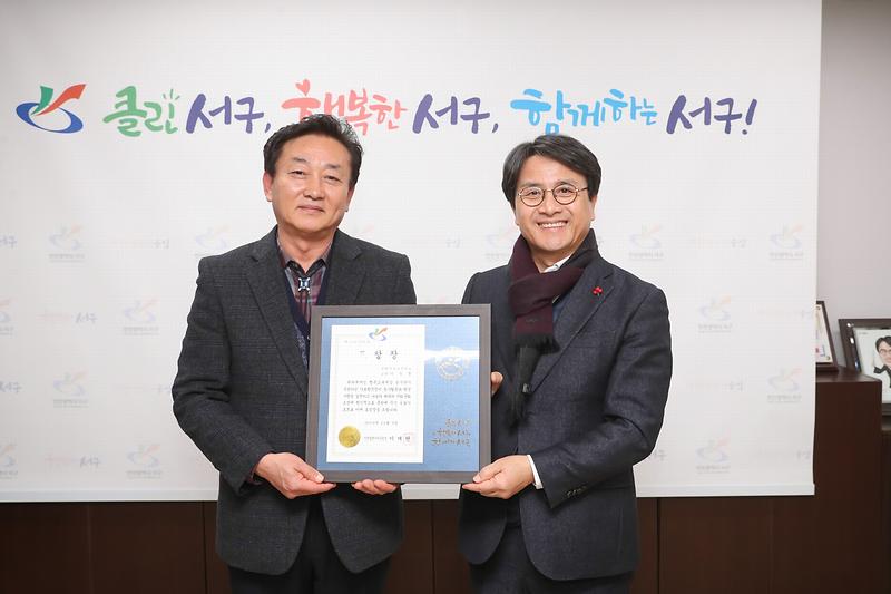 Young-2086.jpg 이미지