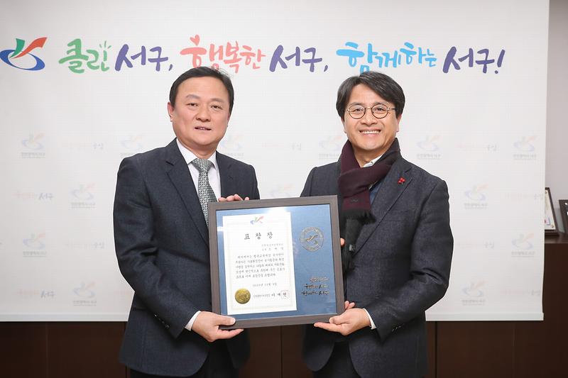 Young-2104.jpg 이미지