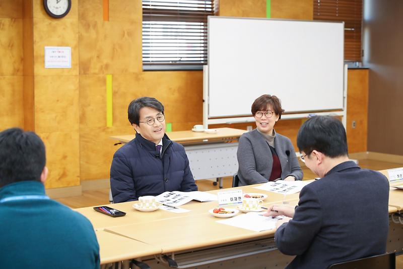 Young-2107.jpg 이미지