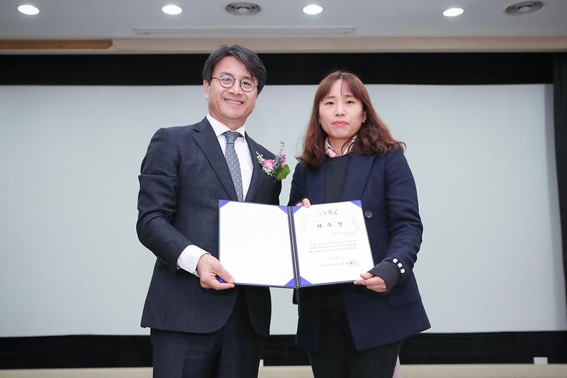 Young-2121.jpg 이미지