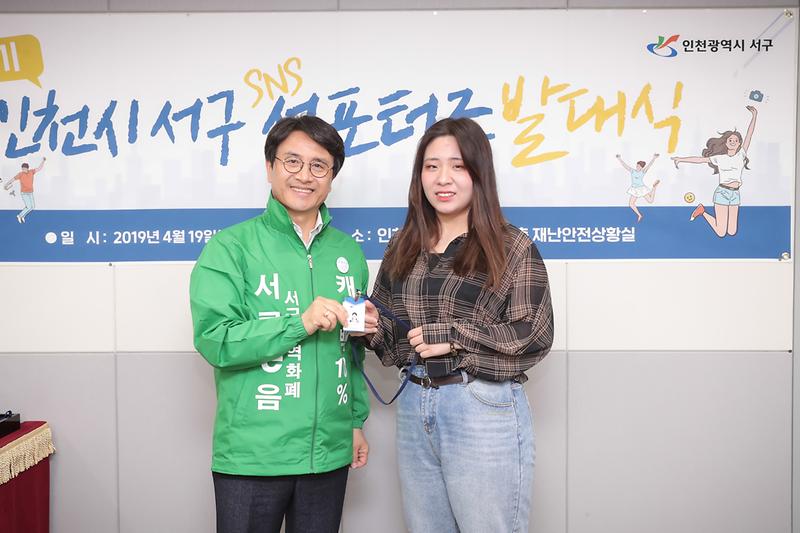 Young-2131.jpg 이미지