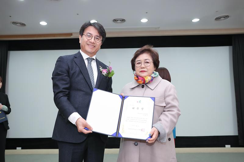 Young-2132.jpg 이미지