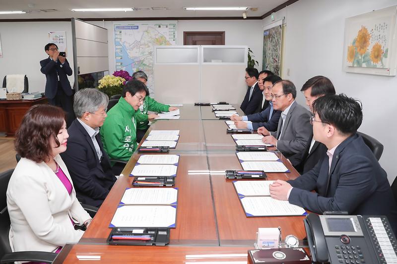 Young-2173.jpg 이미지