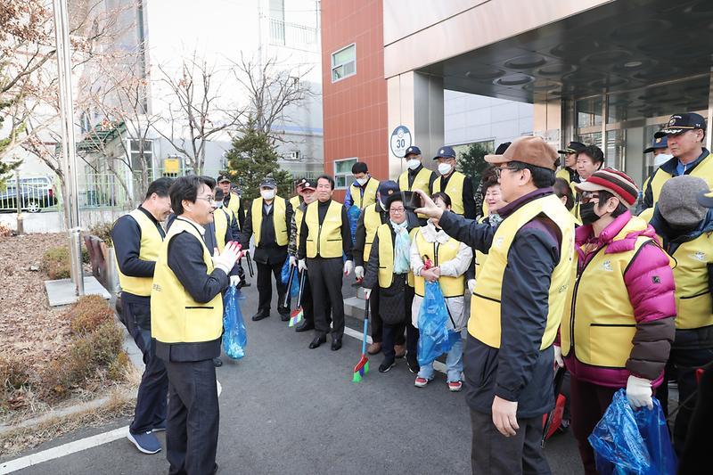 Young-2315.jpg 이미지