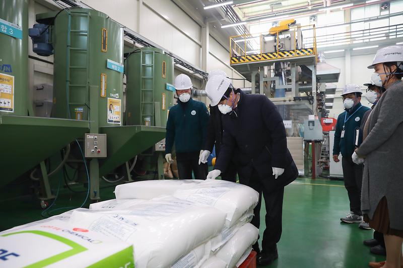 Young-2328.jpg 이미지