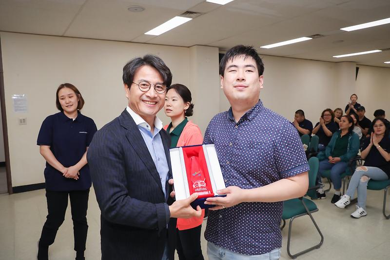 Young-2332-2.jpg 이미지