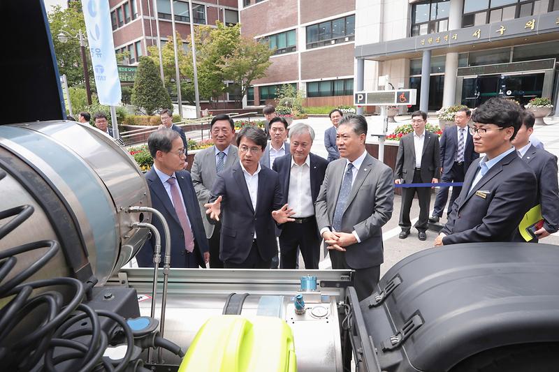 Young-2400.jpg 이미지