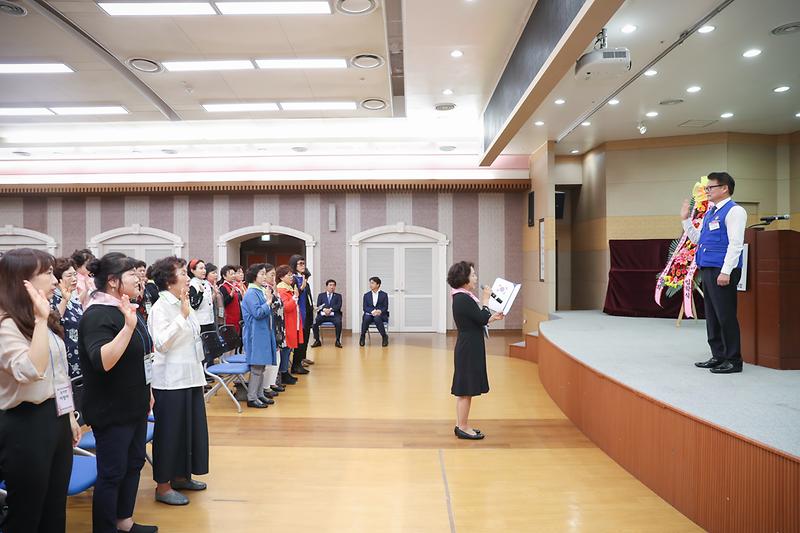 Young-2506-2.jpg 이미지