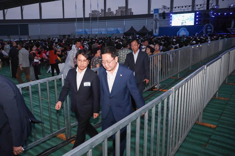 Young-2543.jpg 이미지