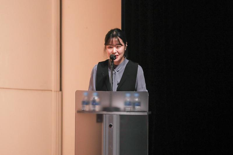 Young-2557.jpg 이미지