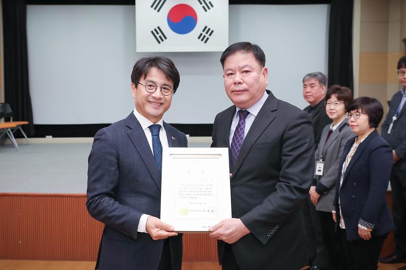 Young-2605.jpg 이미지