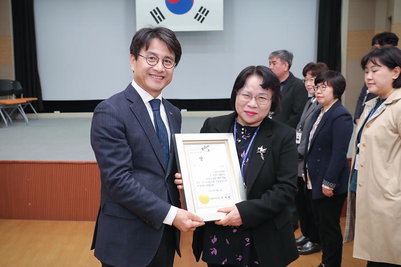 Young-2635.jpg 이미지