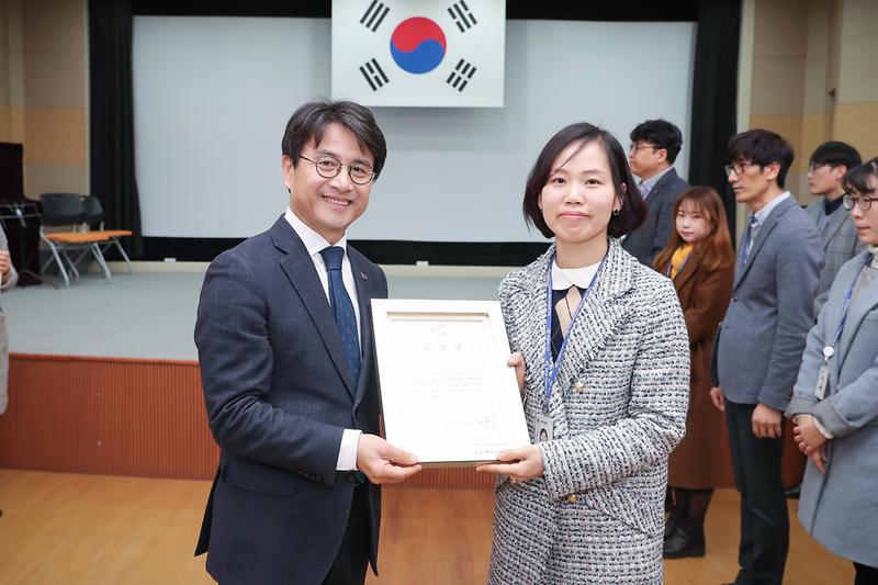 Young-2695.jpg 이미지