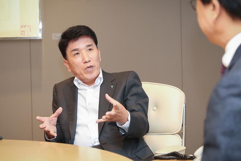 Young-2738.jpg 이미지