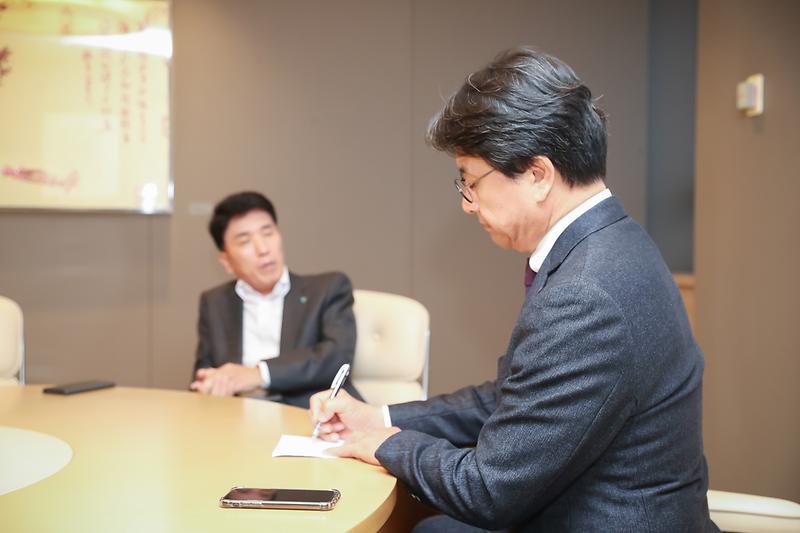 Young-2746.jpg 이미지