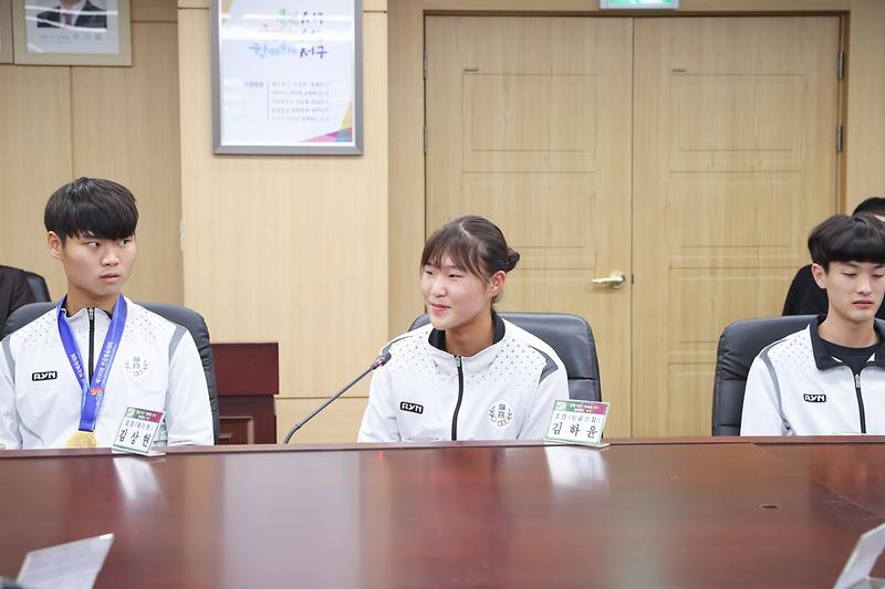 Young-2860.jpg 이미지