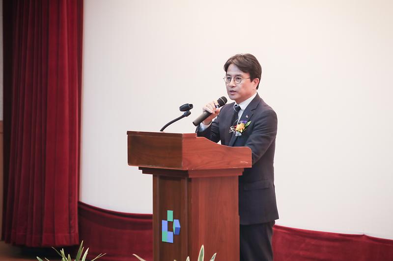 Young-3105.jpg 이미지