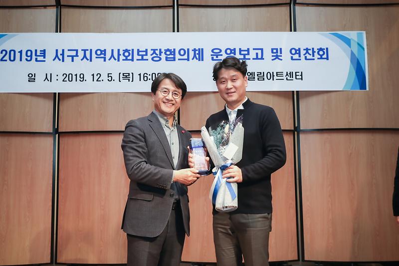 Young-3121.jpg 이미지