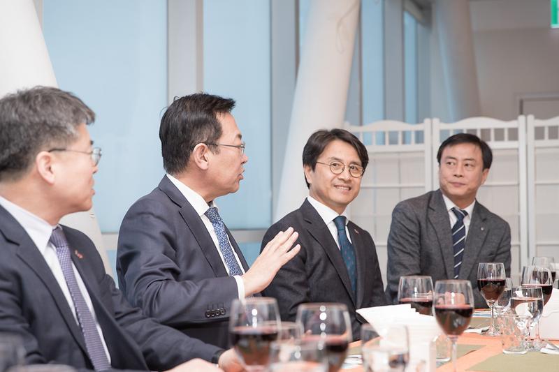 Young-3393.jpg 이미지