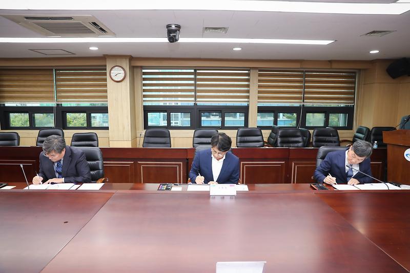 Young-3403.jpg 이미지