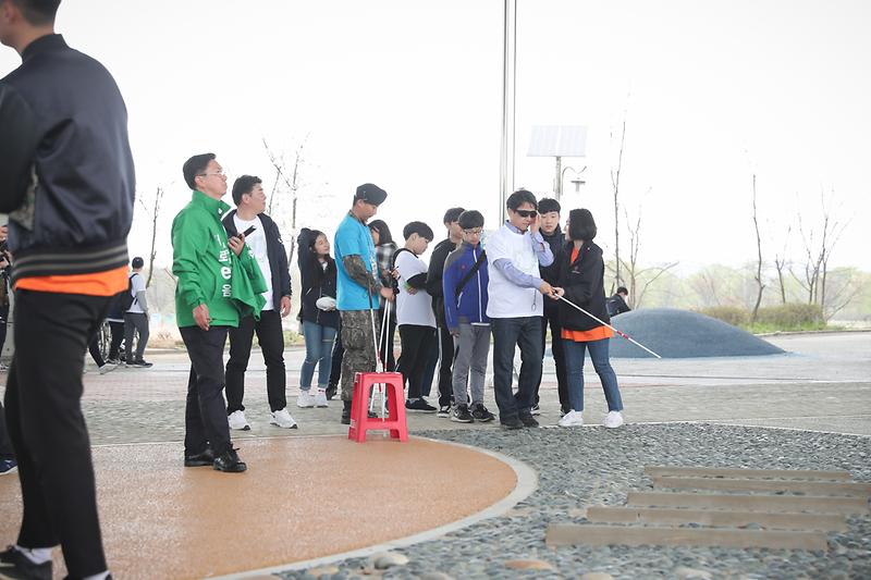 Young-3528.jpg 이미지