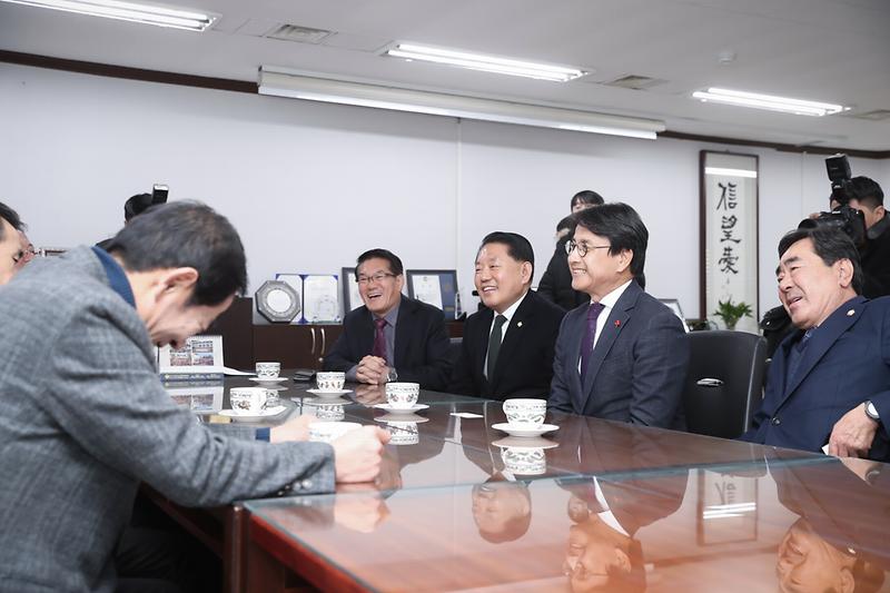 Young-3557.jpg 이미지