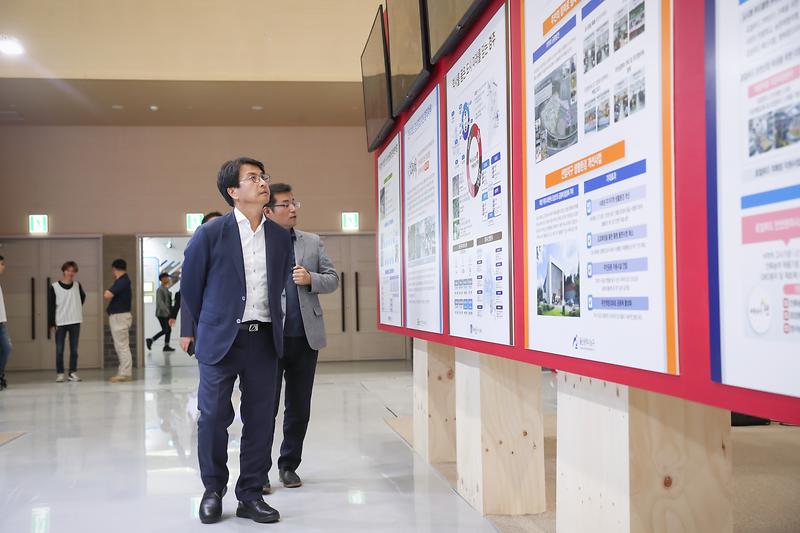 Young-3610-2.jpg 이미지