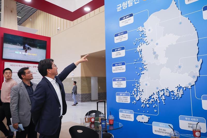 Young-3659-2.jpg 이미지