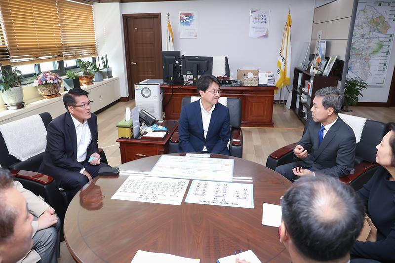 Young-3725.jpg 이미지