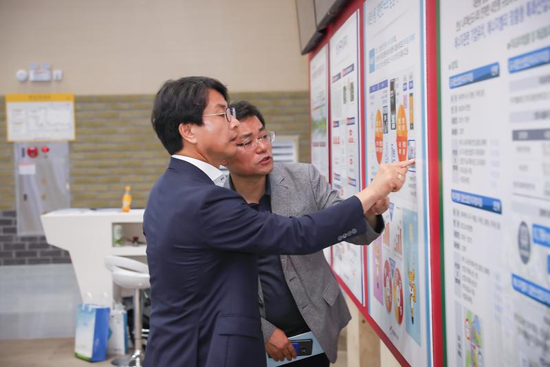 Young-3729-2.jpg 이미지