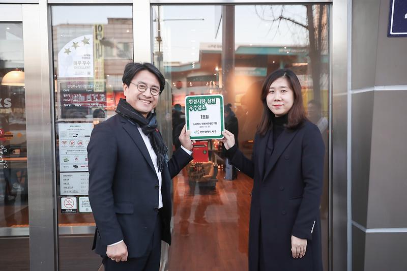 Young-3763.jpg 이미지