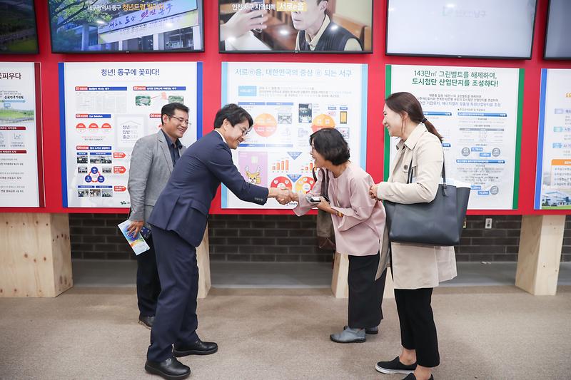 Young-3838-2.jpg 이미지