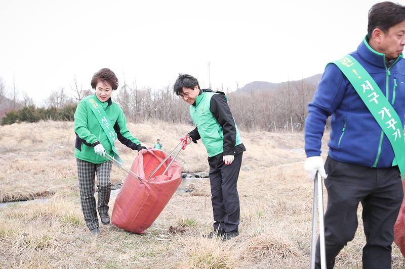 Young-4076.jpg 이미지