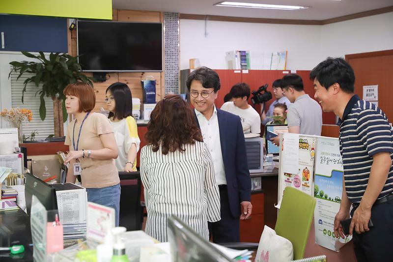 Young-4082.jpg 이미지