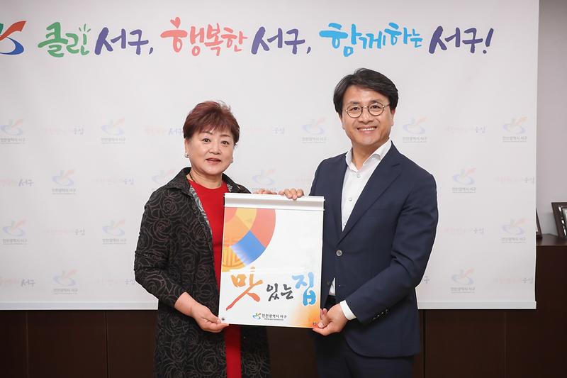 Young-4215.jpg 이미지