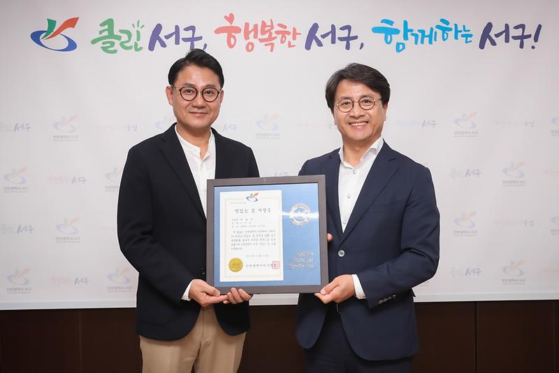 Young-4299.jpg 이미지