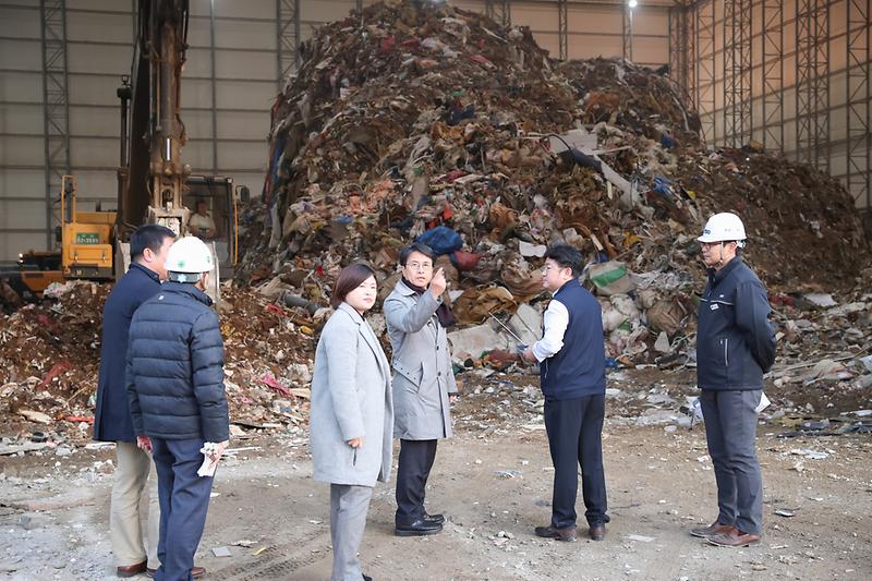 Young-4335.jpg 이미지