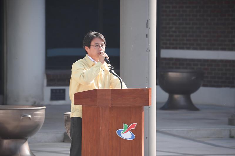 Young-4414.jpg 이미지