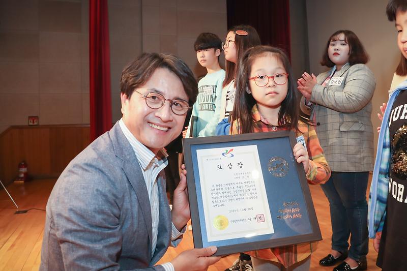 Young-4681.jpg 이미지