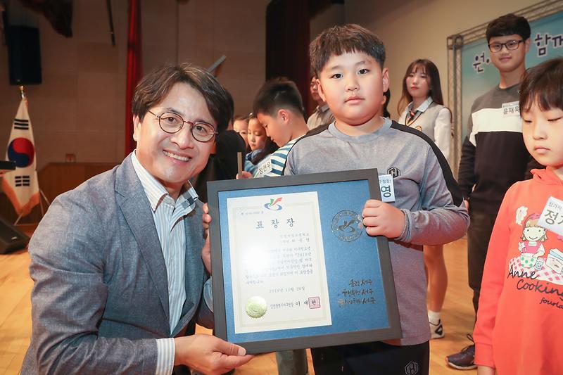 Young-4731.jpg 이미지